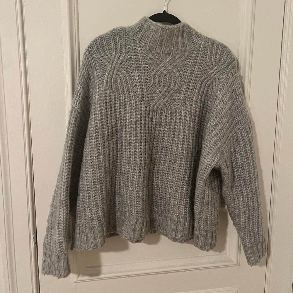 Grey aerie sweater